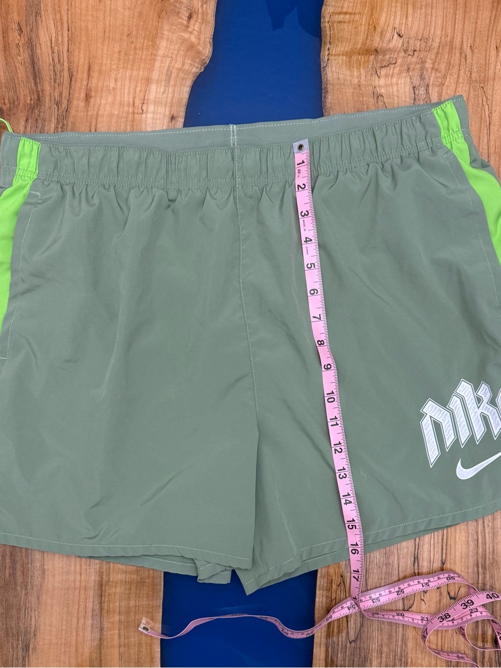 Nike Dri-FIT Running Shorts XL Sage Green Volt Athletic Gym Streetwear - Picture 4 of 12